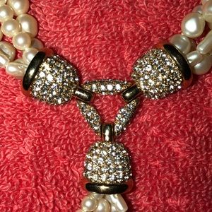 Richelieu faux pearl necklace from the 1980’s